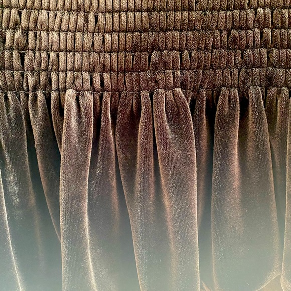 Torrid - Velvety skirt with ruffle bottom - Picture 4 of 6